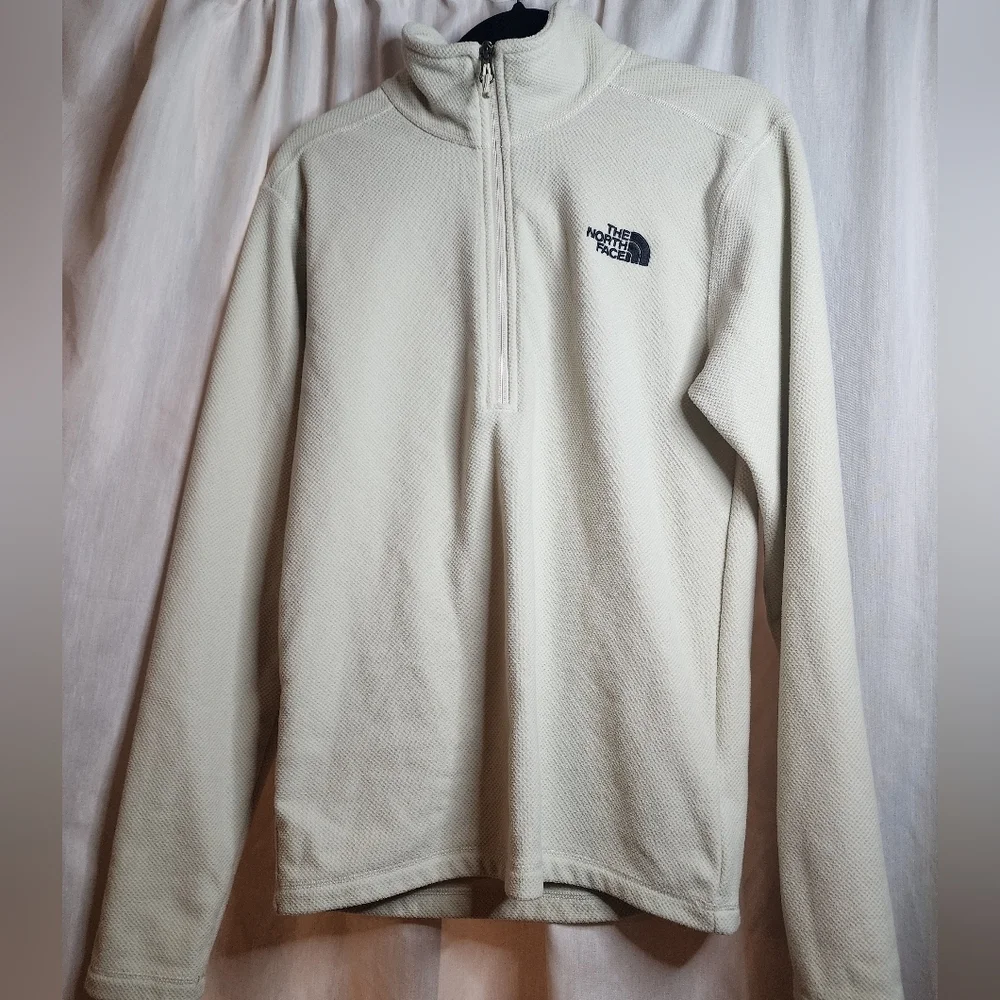 The North Face Men's Textured Cap Rock 1/4 Zip Size Small.